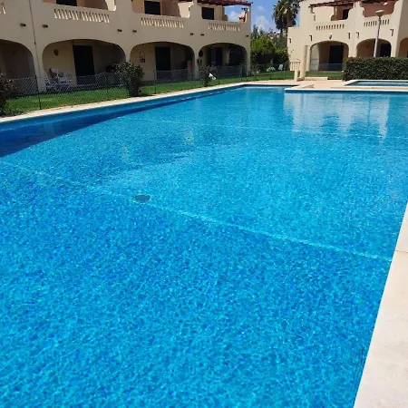 51 Vilamar - Casas & Papeis * Porches (Algarve)