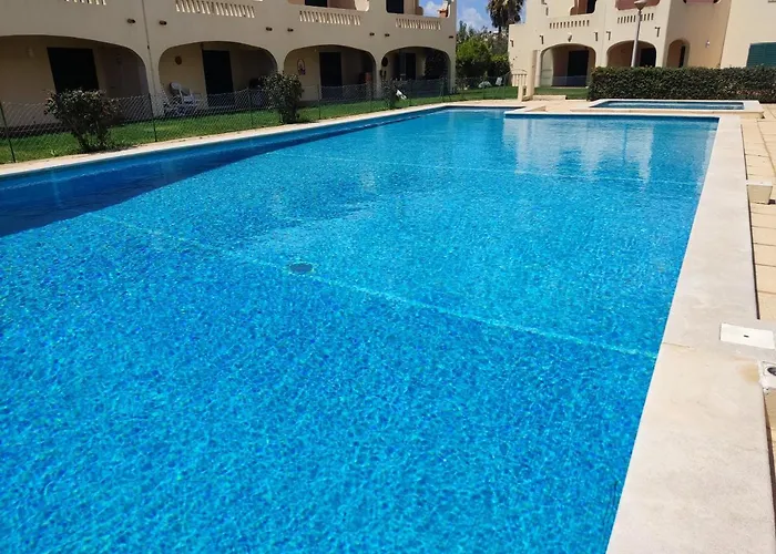 51 Vilamar - Casas & Papeis * Porches (Algarve)